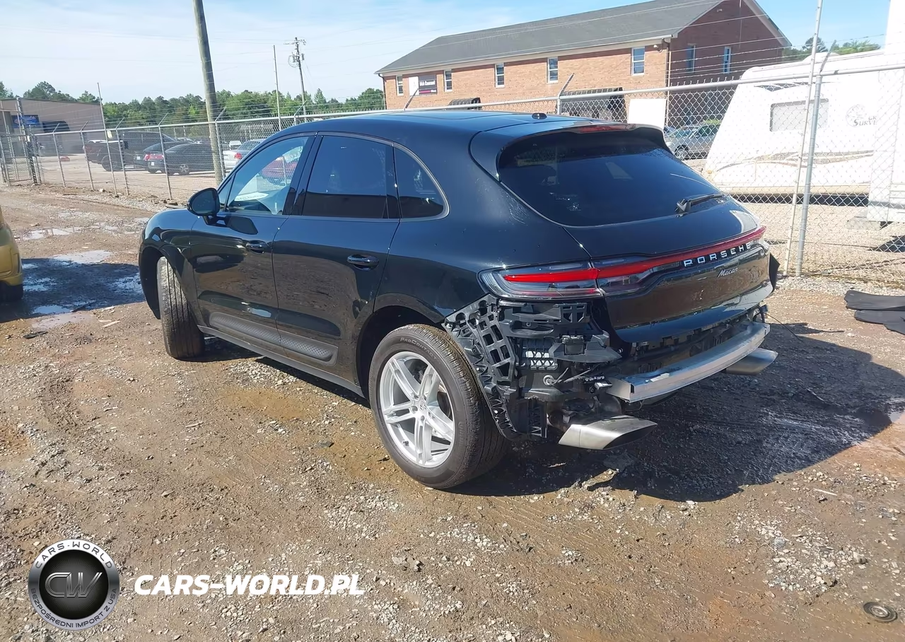 2023 Porsche Macan T VIN:WP1AA2A54PLB17594 - 3
