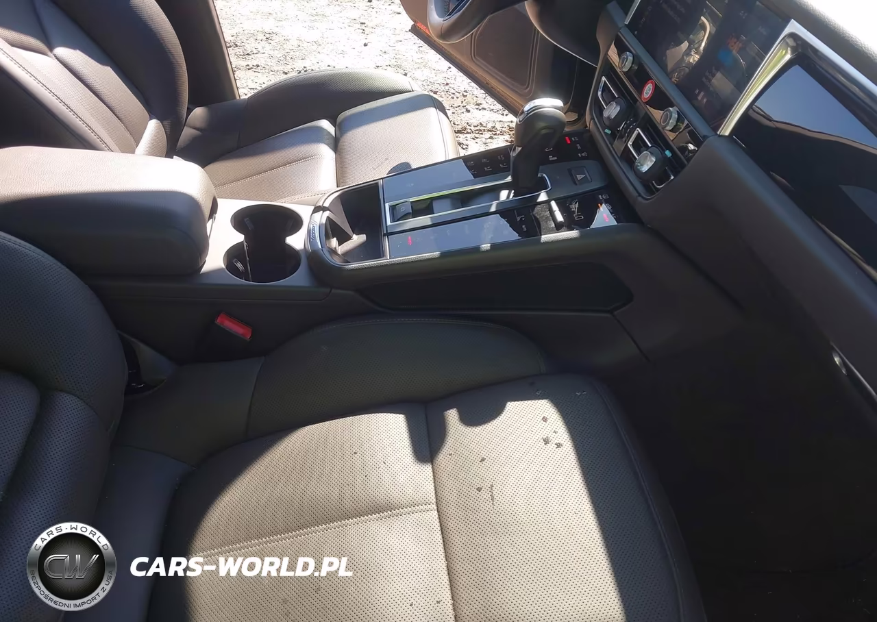 2023 Porsche Macan T VIN:WP1AA2A54PLB17594 - 5