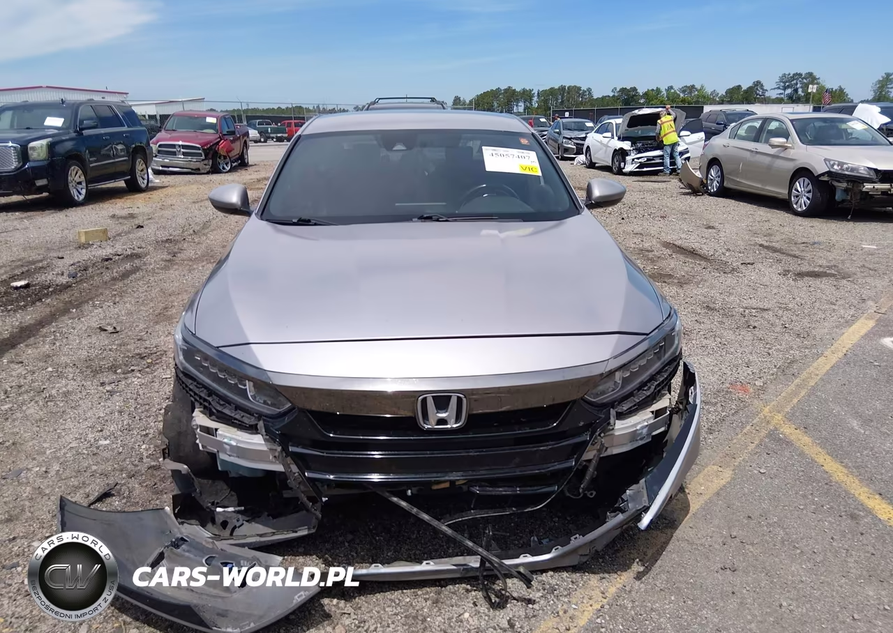 2018 Honda Accord Sport VIN:1HGCV1F33JA190217 - 12