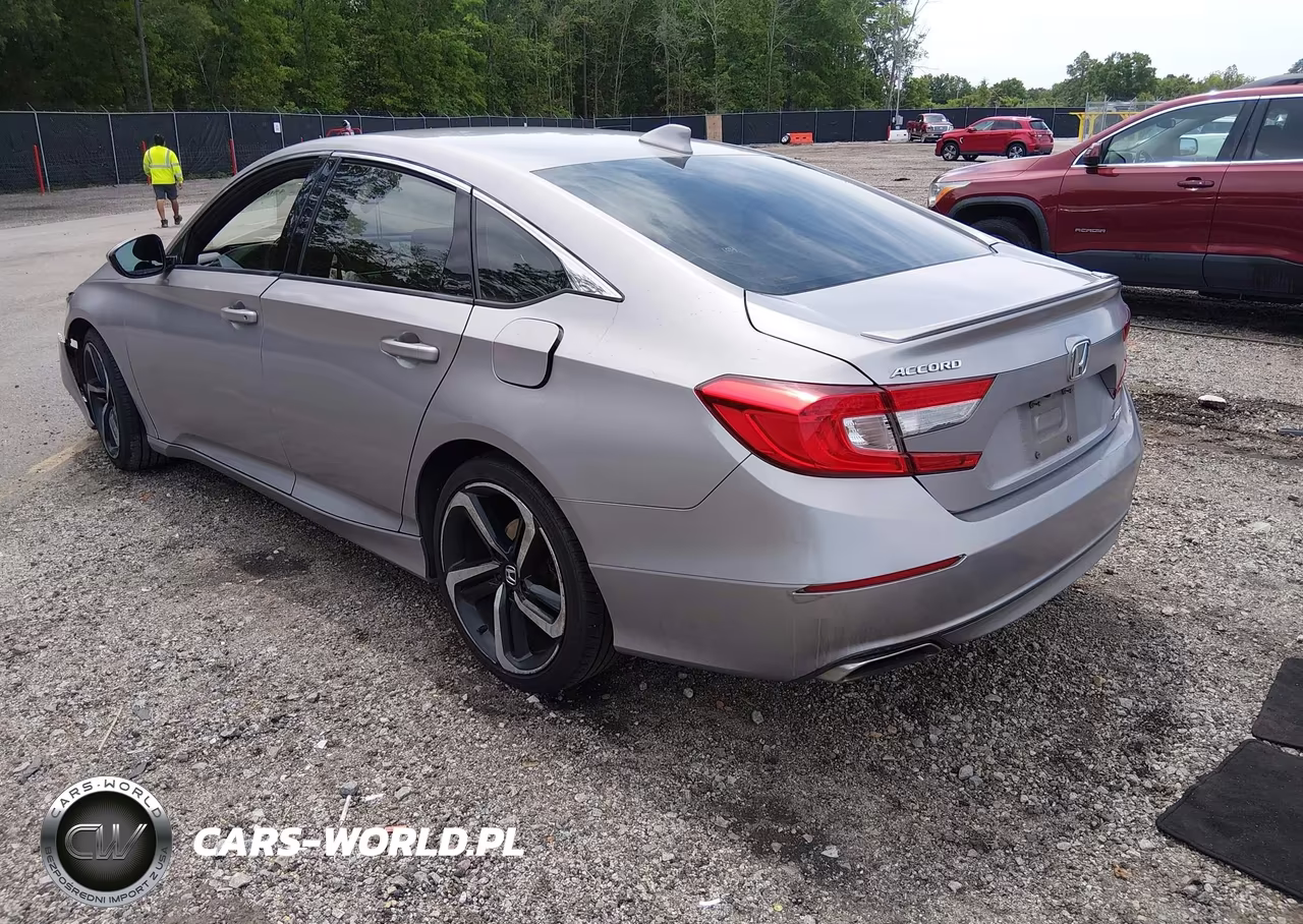 2018 Honda Accord Sport VIN:1HGCV1F33JA190217 - 3