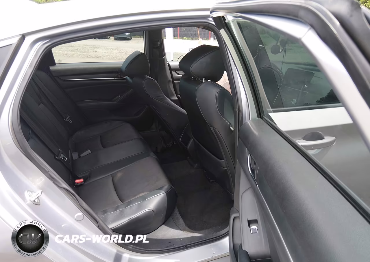2018 Honda Accord Sport VIN:1HGCV1F33JA190217 - 8
