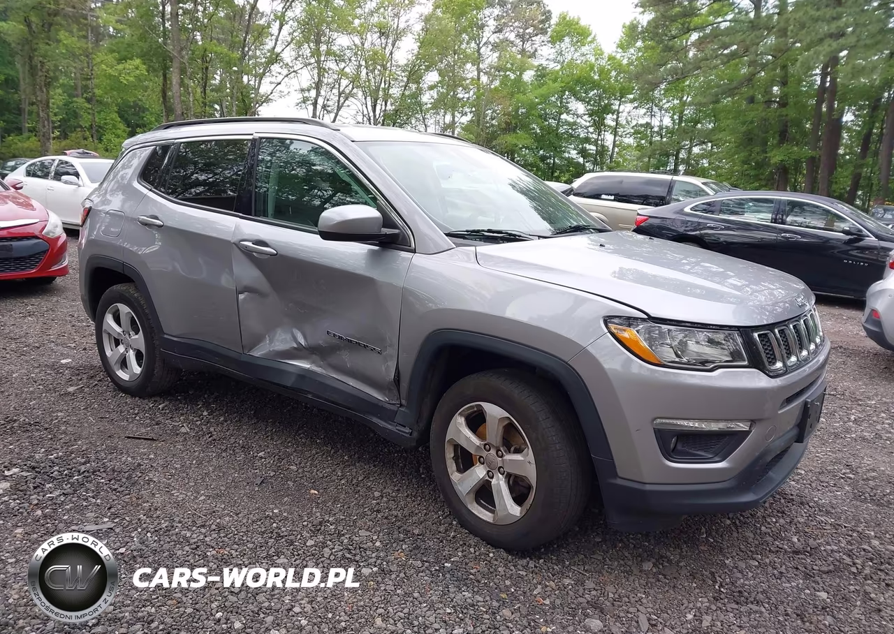 2019 Jeep Compass Latitude 4X4 – zdjęcie 1 z 16