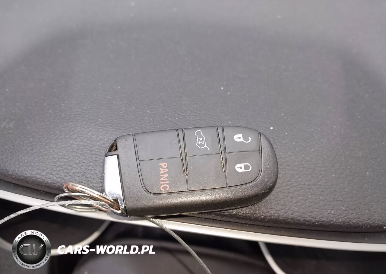2019 Jeep Compass Latitude 4X4 VIN:3C4NJDBB8KT659197 - 11