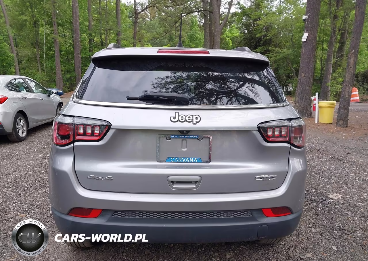2019 Jeep Compass Latitude 4X4 VIN:3C4NJDBB8KT659197 - 16