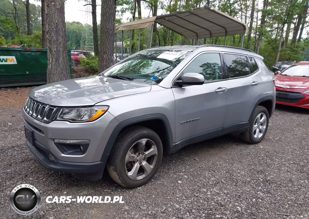 2019 Jeep Compass Latitude 4X4 VIN:3C4NJDBB8KT659197 - 2