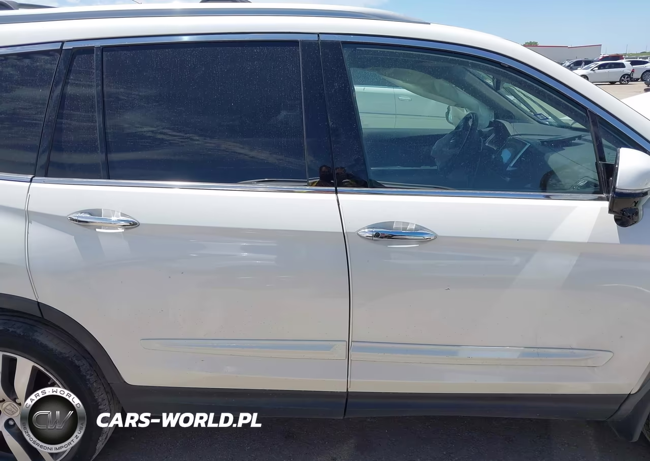 2016 Honda Pilot Touring VIN:5FNYF6H92GB025842 - 13
