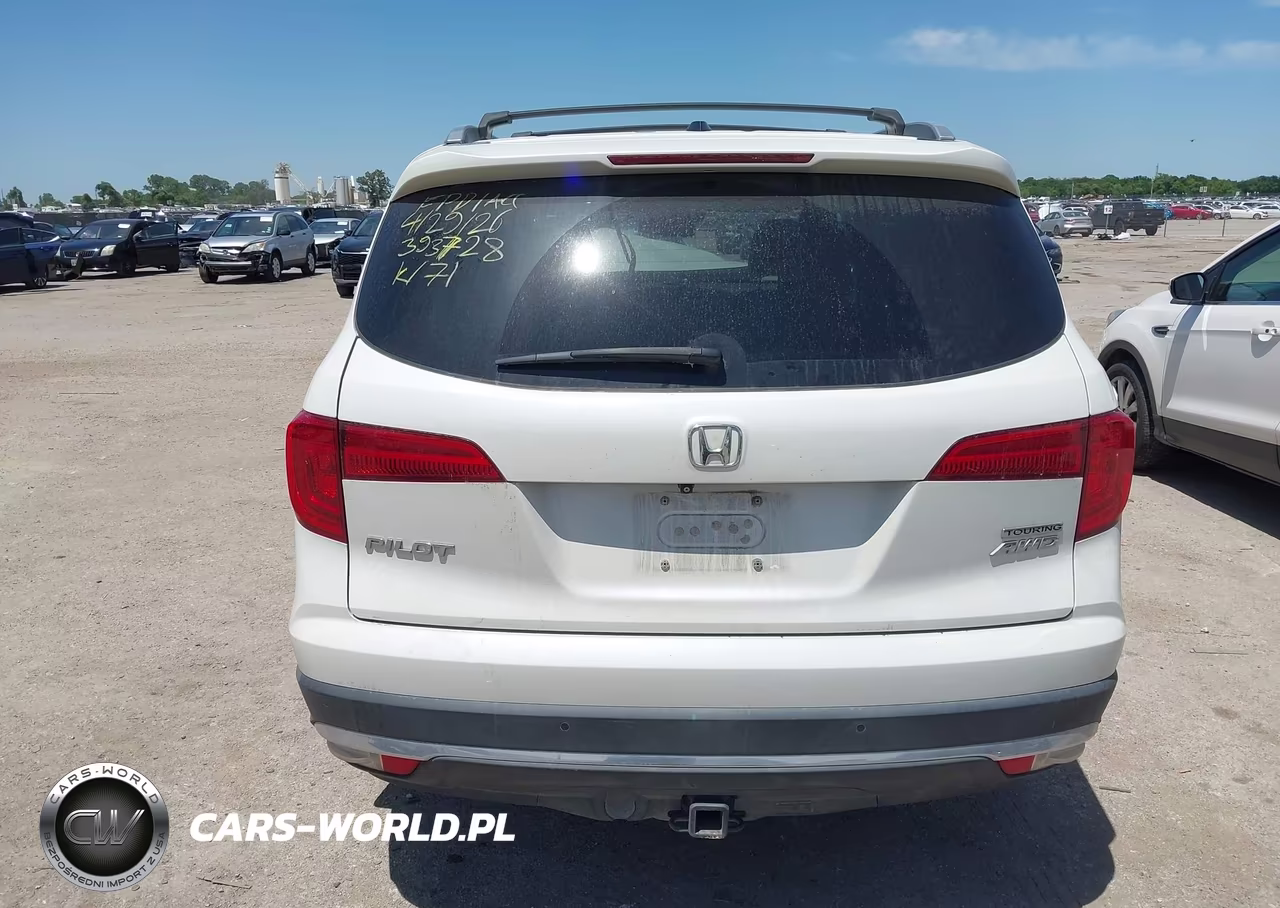 2016 Honda Pilot Touring VIN:5FNYF6H92GB025842 - 16