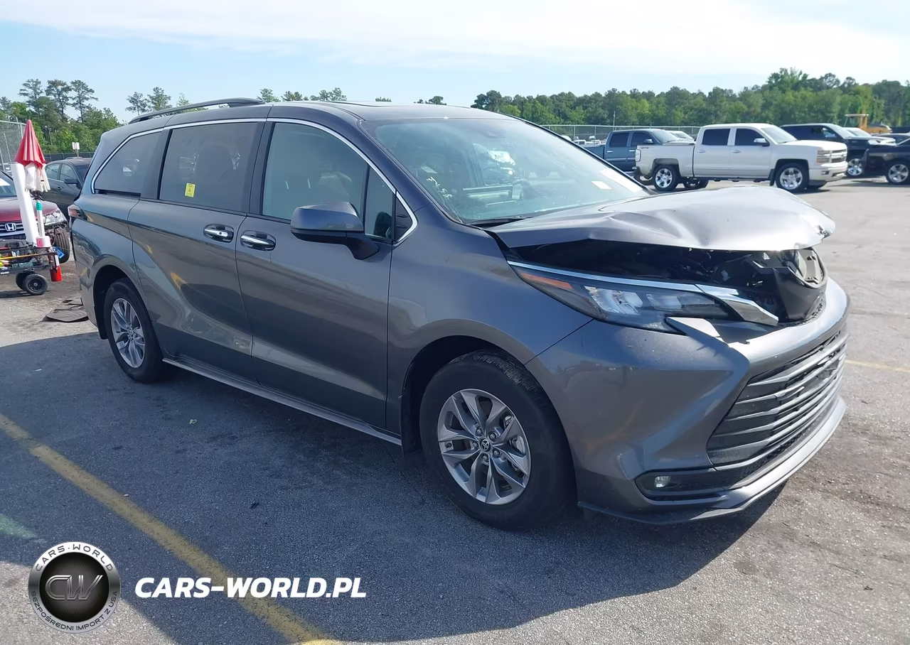 2025 Toyota Sienna Xle – zdjęcie 1 z 16