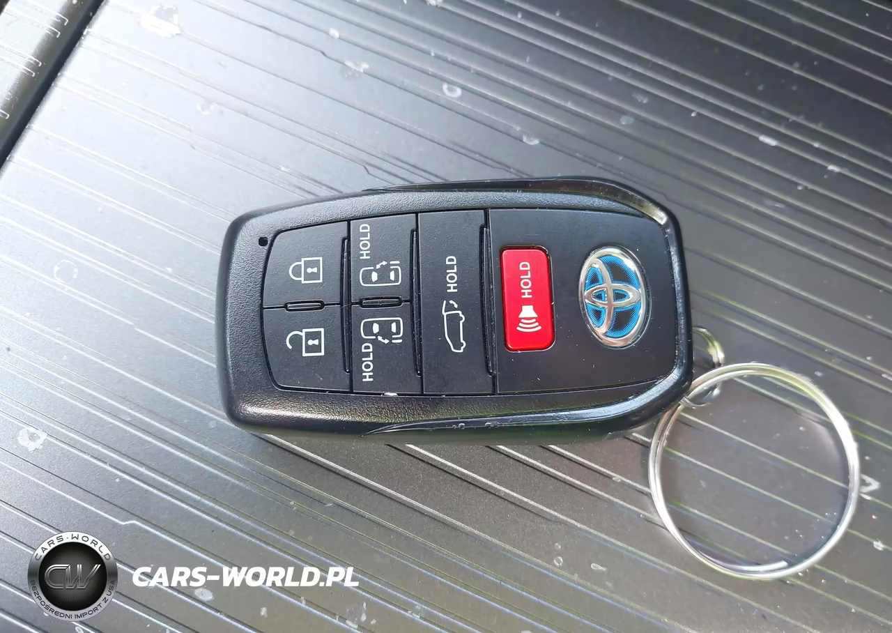 2025 Toyota Sienna Xle VIN:5TDYRKEC1SS225583 - 11