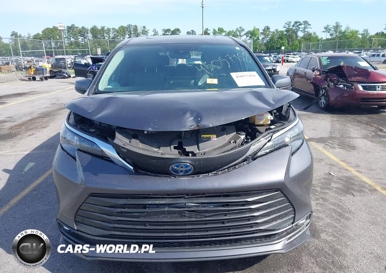 2025 Toyota Sienna Xle VIN:5TDYRKEC1SS225583 - 12