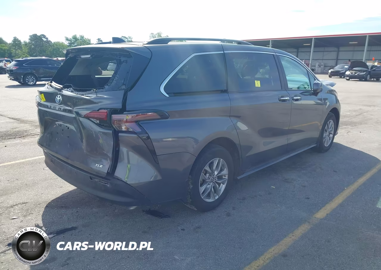 2025 Toyota Sienna Xle VIN:5TDYRKEC1SS225583 - 4