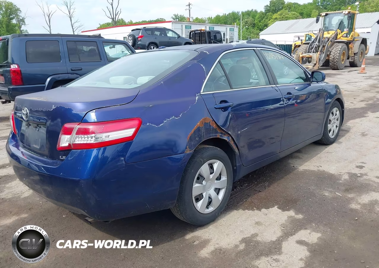 2010 Toyota Camry Le VIN:4T1BF3EK5AU524835 - 4