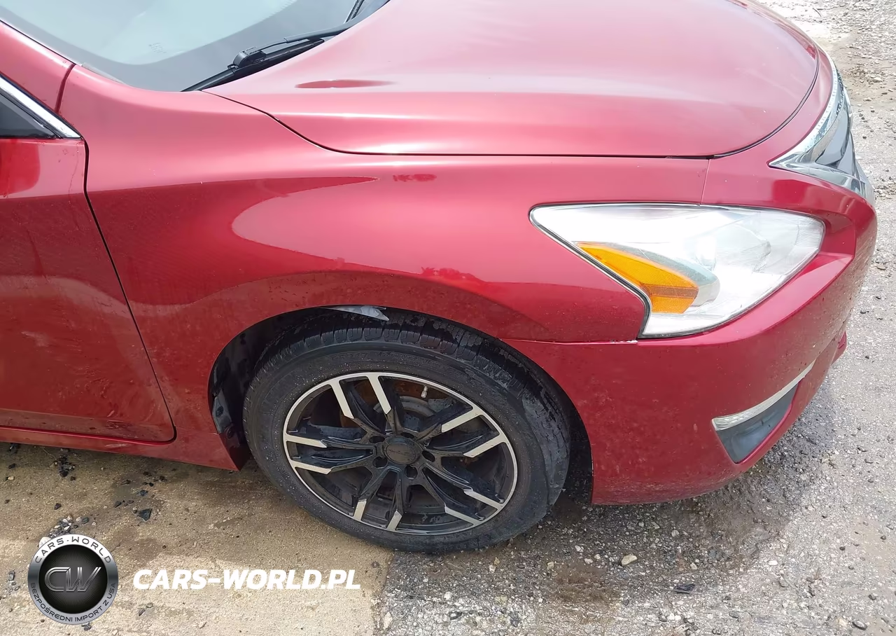 2015 Nissan Altima 2.5 S VIN:1N4AL3AP4FN366313 - 12