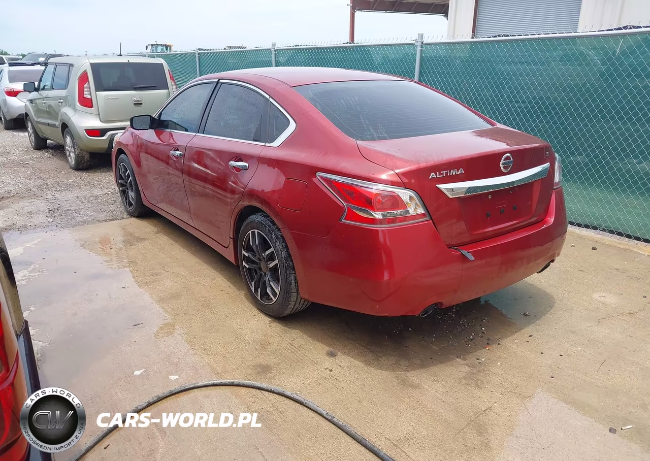 2015 Nissan Altima 2.5 S VIN:1N4AL3AP4FN366313 - 3