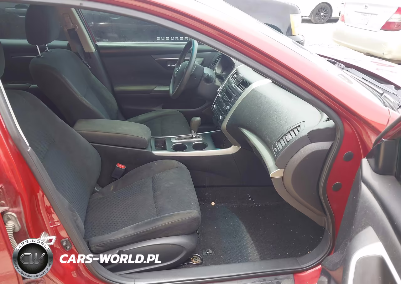 2015 Nissan Altima 2.5 S VIN:1N4AL3AP4FN366313 - 5