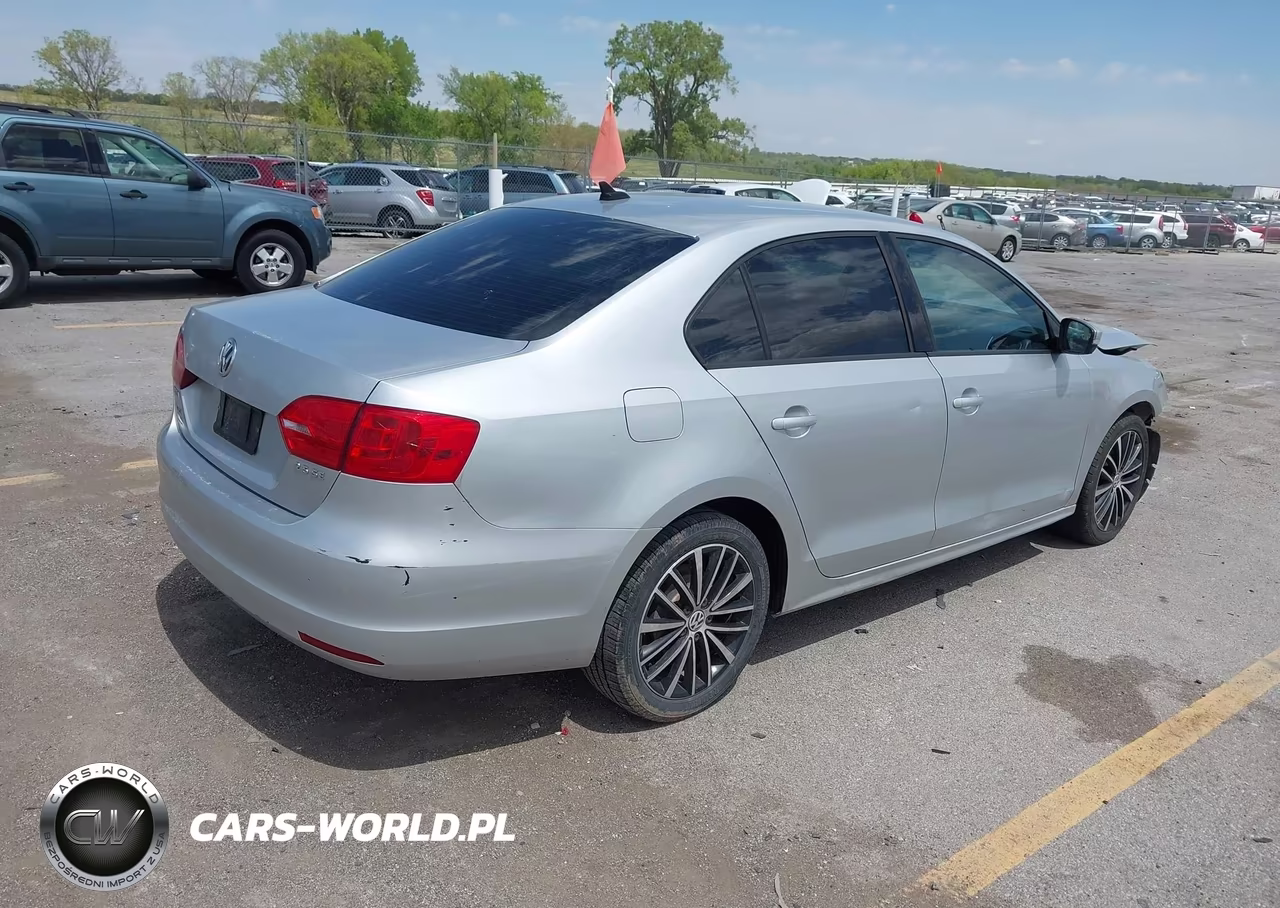 2011 Volkswagen Jetta 2.5L Se VIN:3VWDZ7AJ5BM371515 - 4