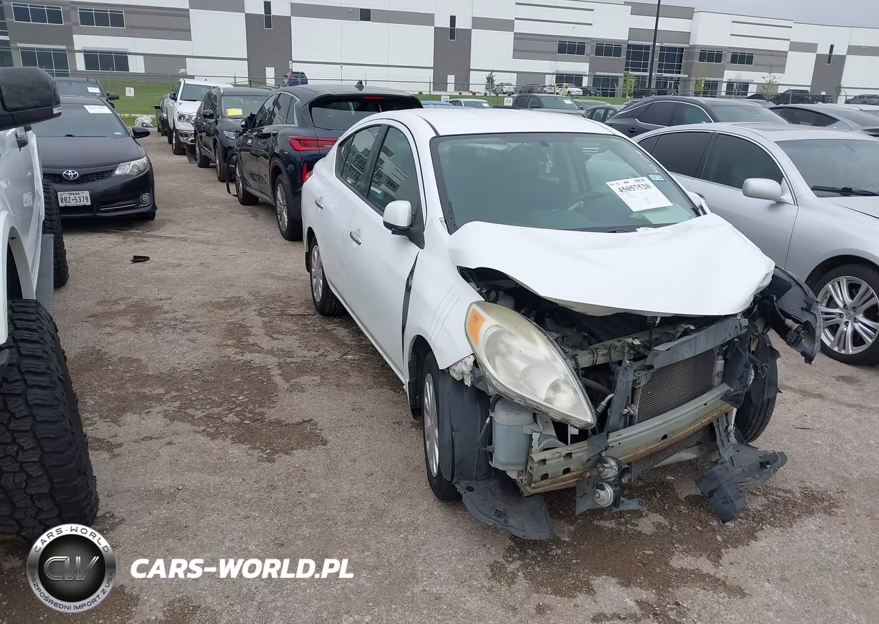 2012 Nissan Versa 1.6 Sv