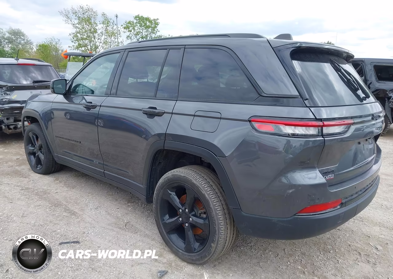 2024 Jeep Grand Cherokee Altitude X 4X4 VIN:1C4RJHAG0RC236173 - 3