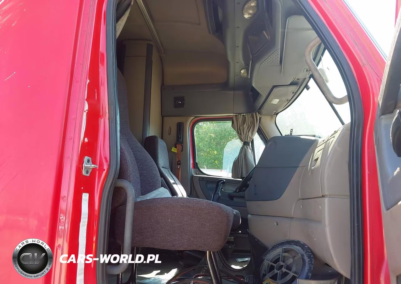 2015 Freightliner Cascadia 113 VIN:3AKJGHDV8FSGJ1745 - 5