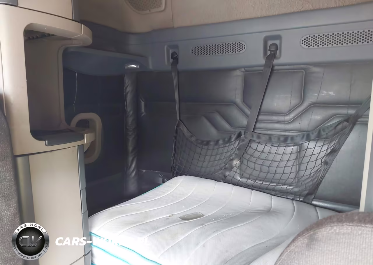 2015 Freightliner Cascadia 113 VIN:3AKJGHDV8FSGJ1745 - 7