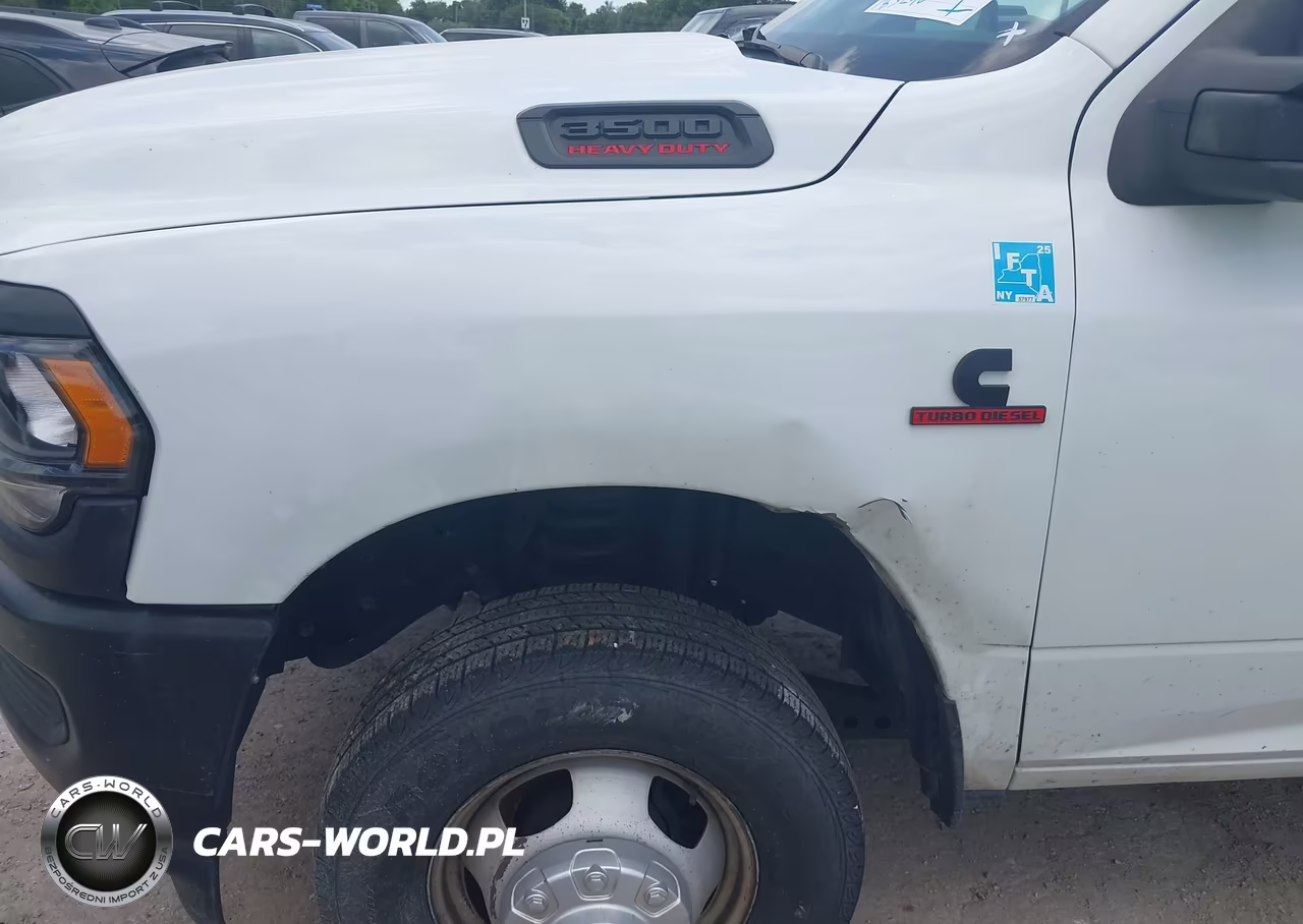 2024 Ram 3500 VIN:3C63RRGL9RG393536 - 12