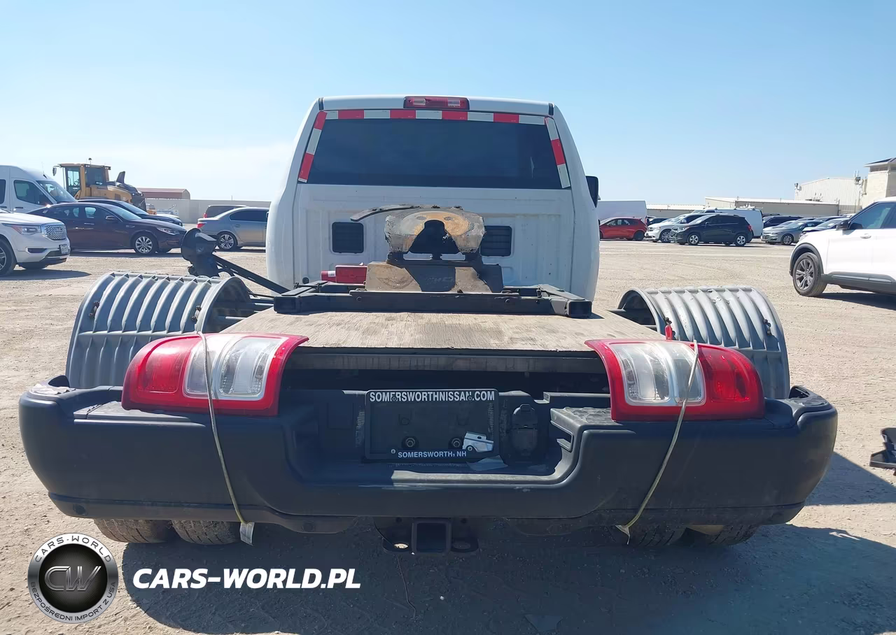 2024 Ram 3500 VIN:3C63RRGL9RG393536 - 17
