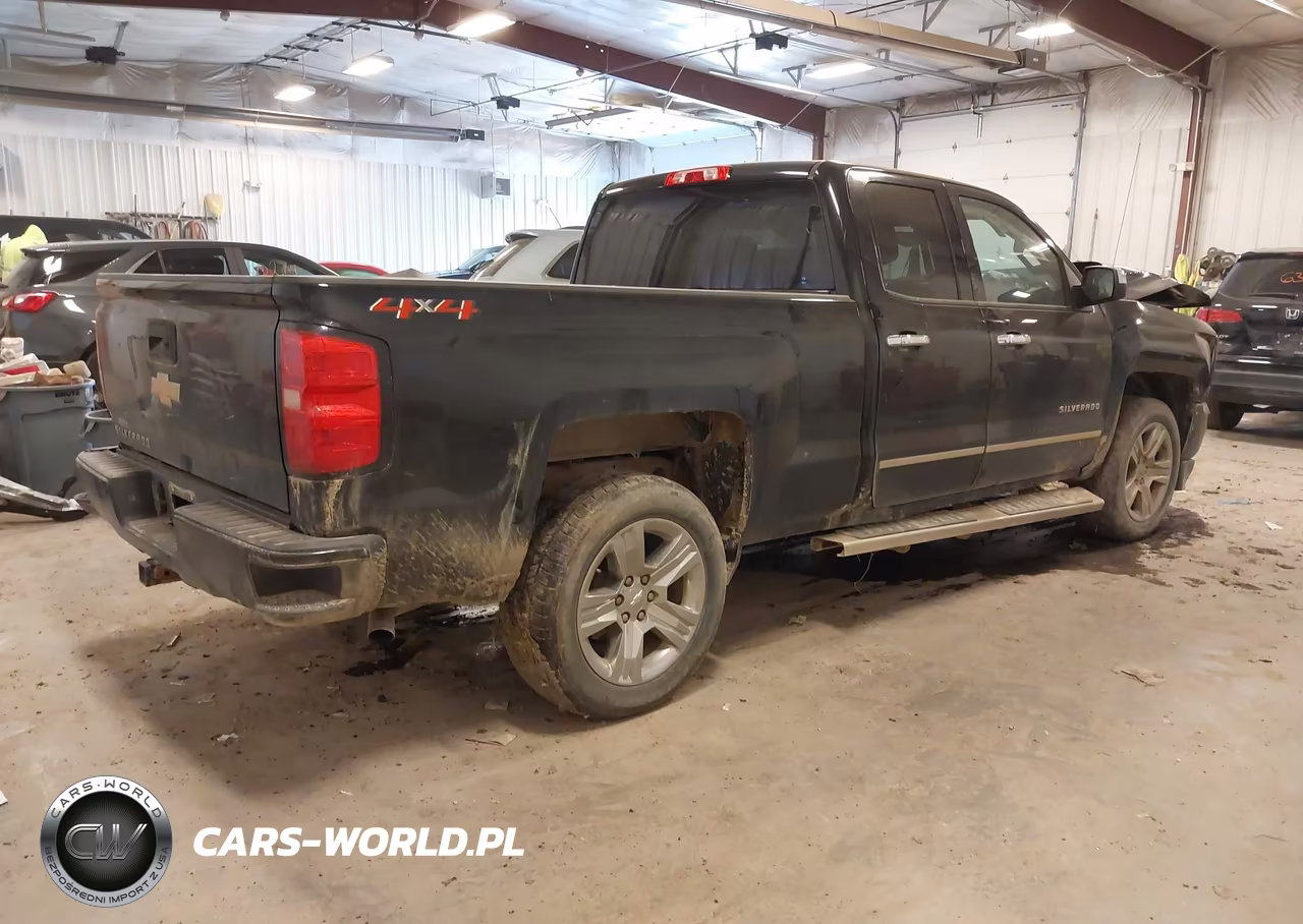 2018 Chevrolet Silverado 1500 Custom VIN:1GCVKPEH3JZ241250 - 4