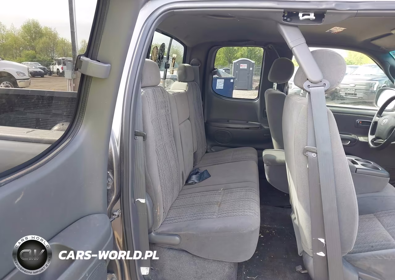 2004 Toyota Tundra Sr5 V8 VIN:5TBBT441X4S441673 - 8