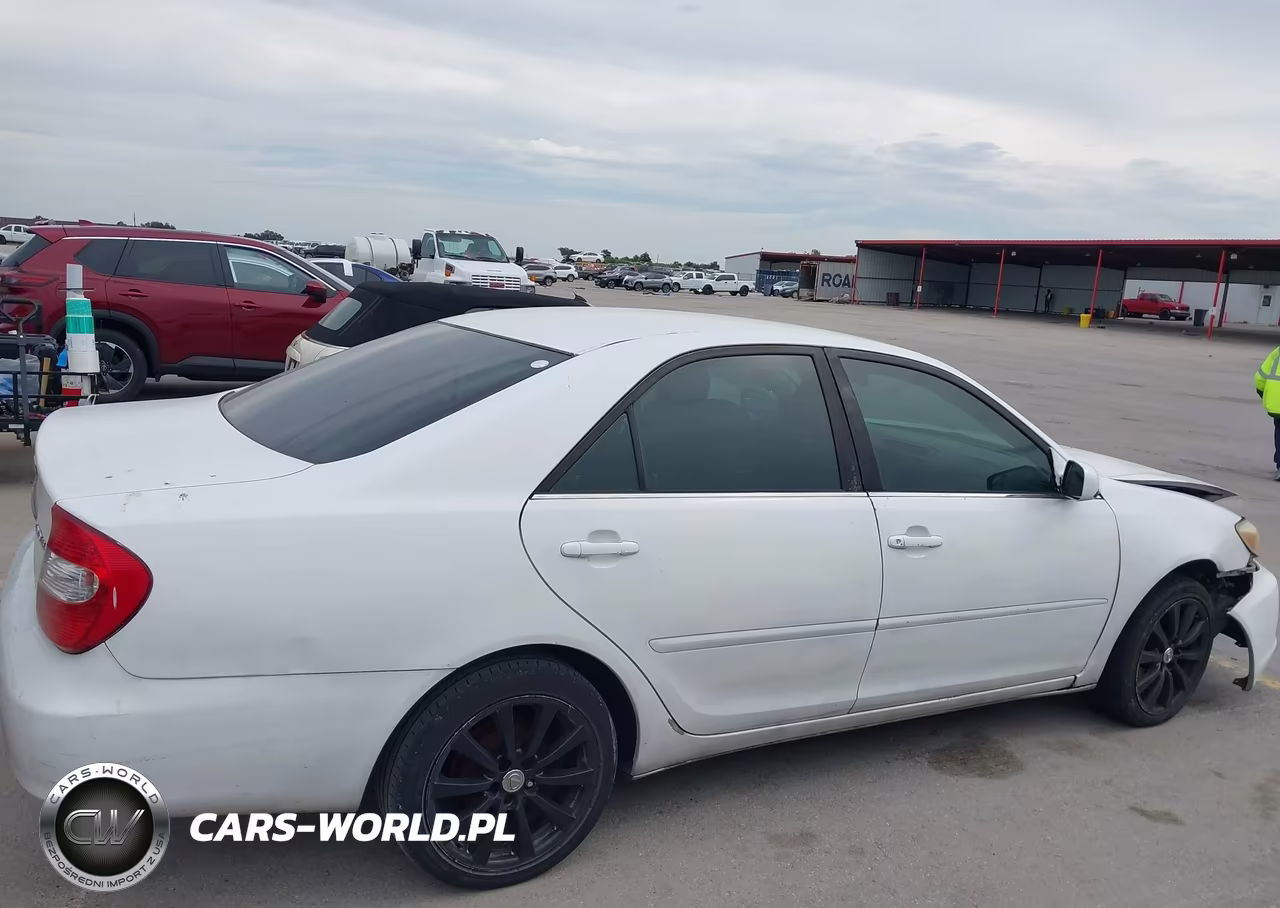 2004 Toyota Camry Le VIN:4T1BE32K44U265654 - 12