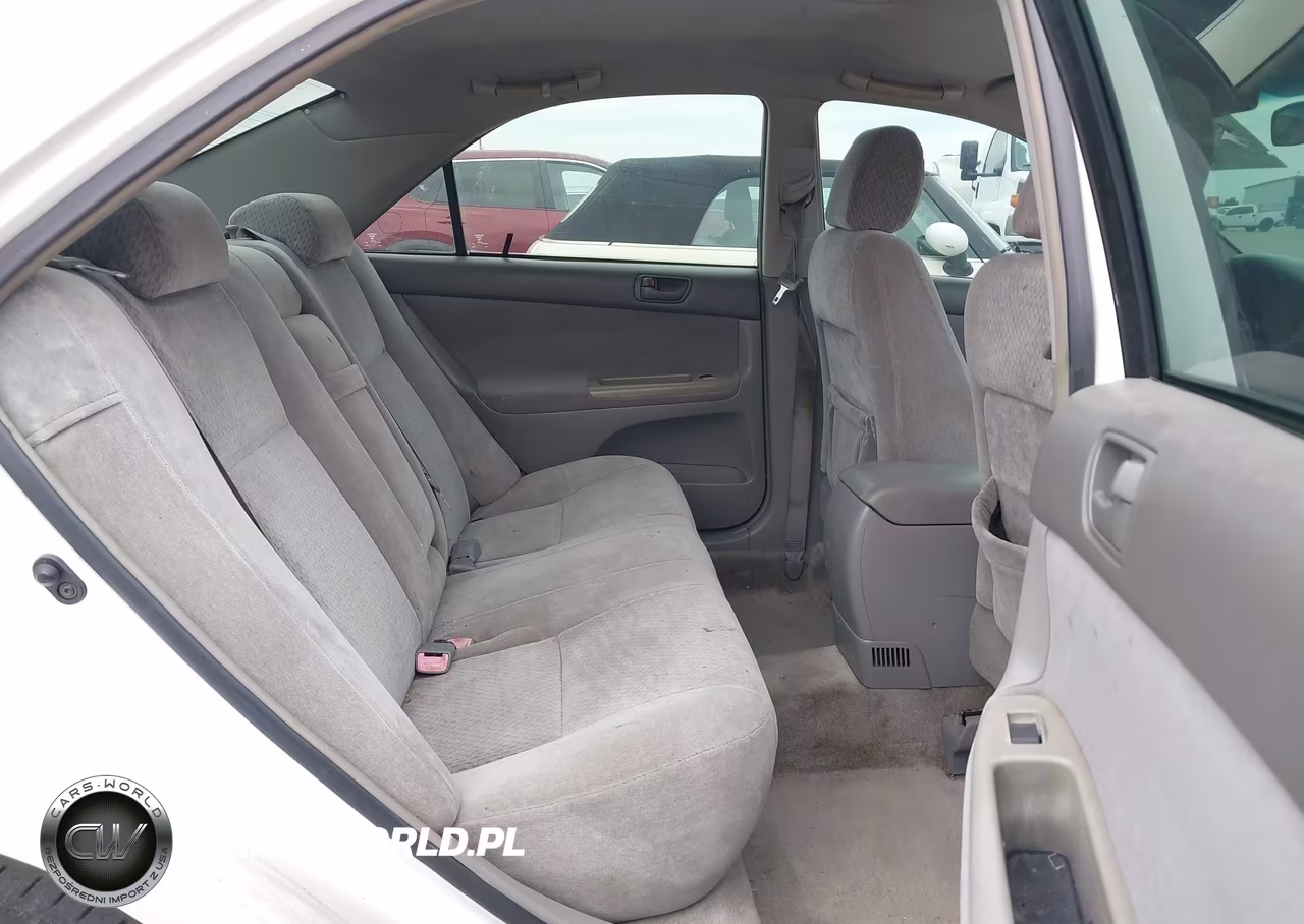 2004 Toyota Camry Le VIN:4T1BE32K44U265654 - 8