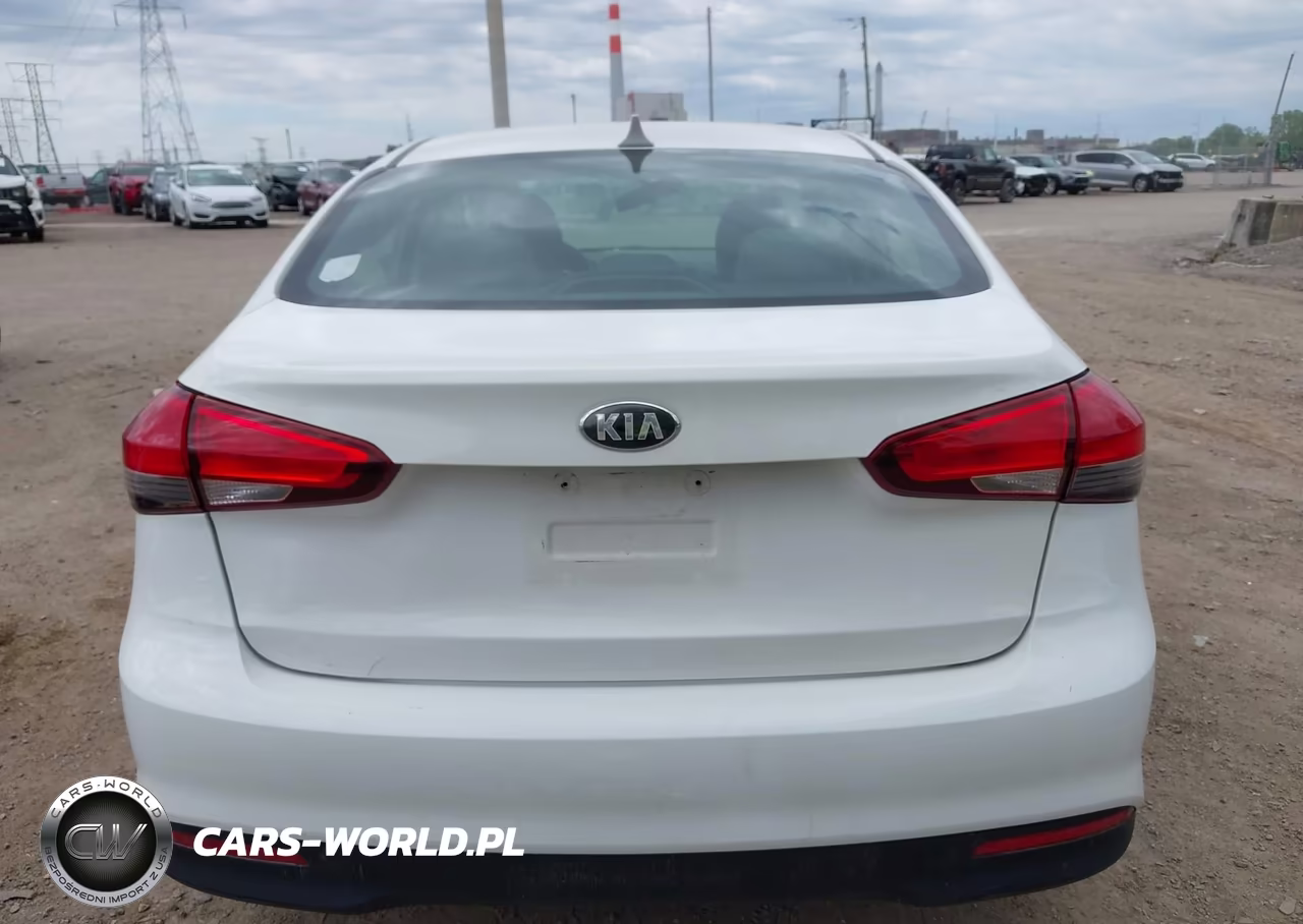 2017 Kia Forte Lx VIN:3KPFK4A79HE030849 - 16