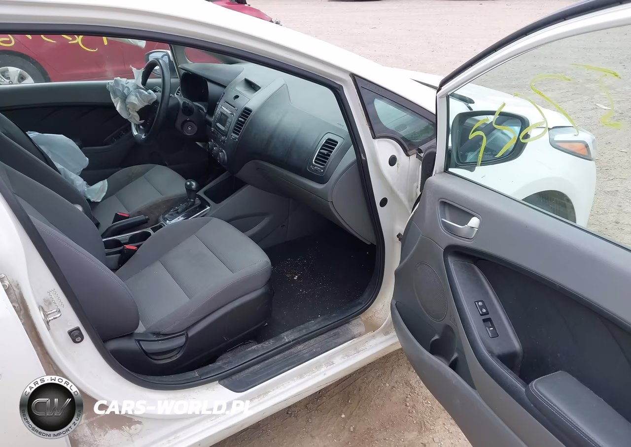 2017 Kia Forte Lx VIN:3KPFK4A79HE030849 - 5