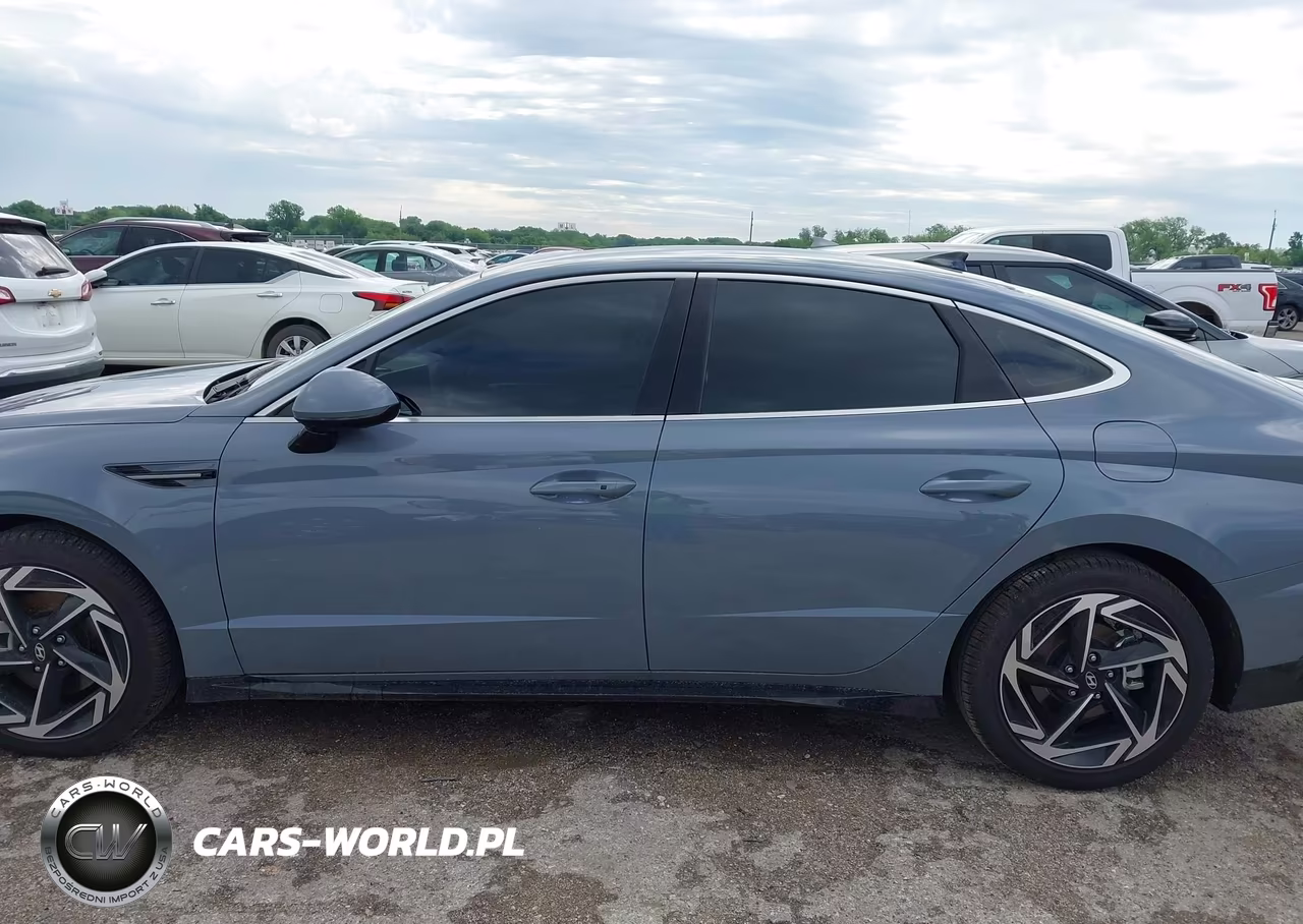2026 Hyundai Sonata Sel Sport VIN:KMHL64JA9TA535784 - 14