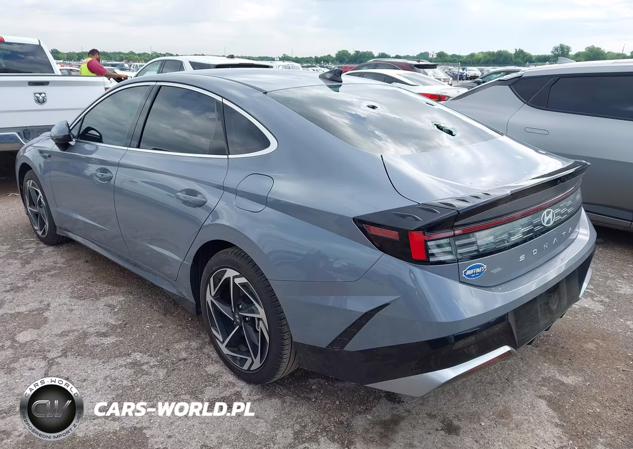 2026 Hyundai Sonata Sel Sport VIN:KMHL64JA9TA535784 - 3
