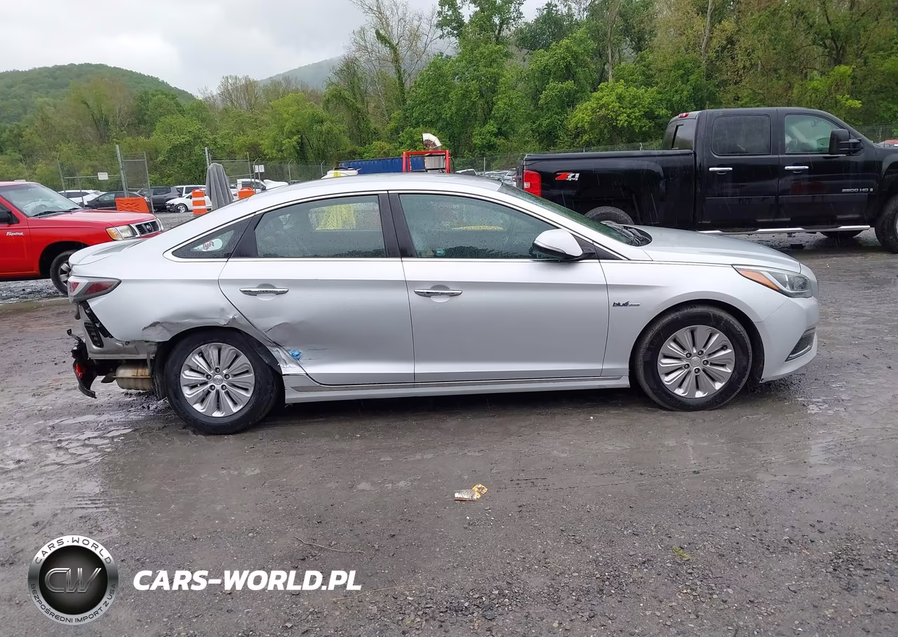 2016 Hyundai Sonata Hybrid Se VIN:KMHE24L14GA040514 - 13