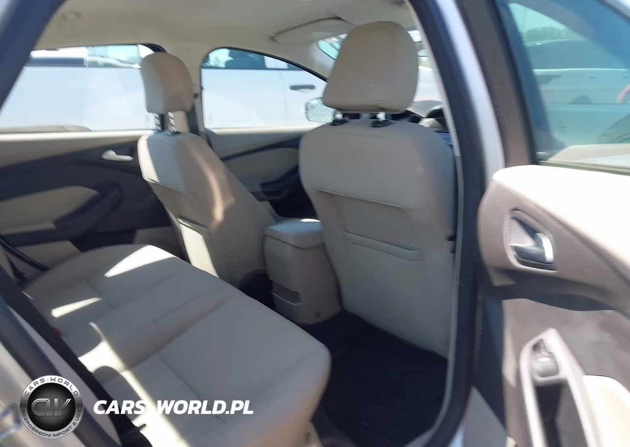 2016 Ford Focus Se VIN:1FADP3FE5GL287707 - 8