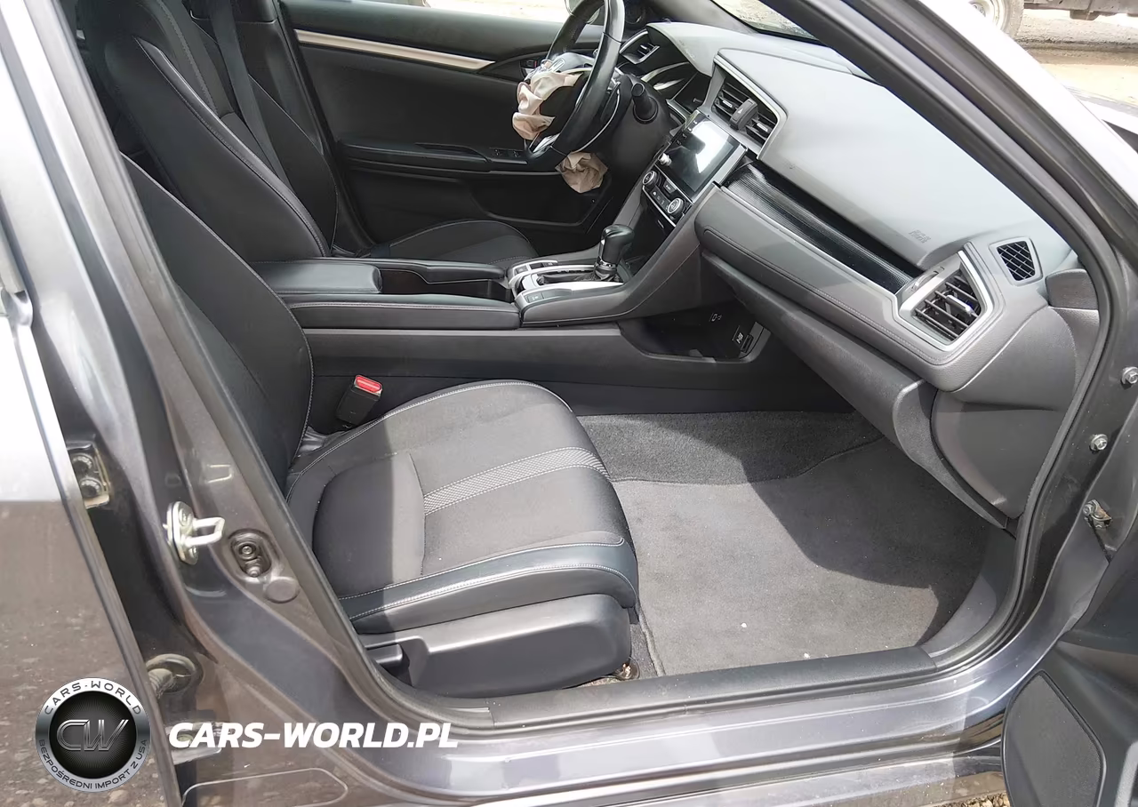 2019 Honda Civic Sport VIN:2HGFC2F86KH526823 - 5