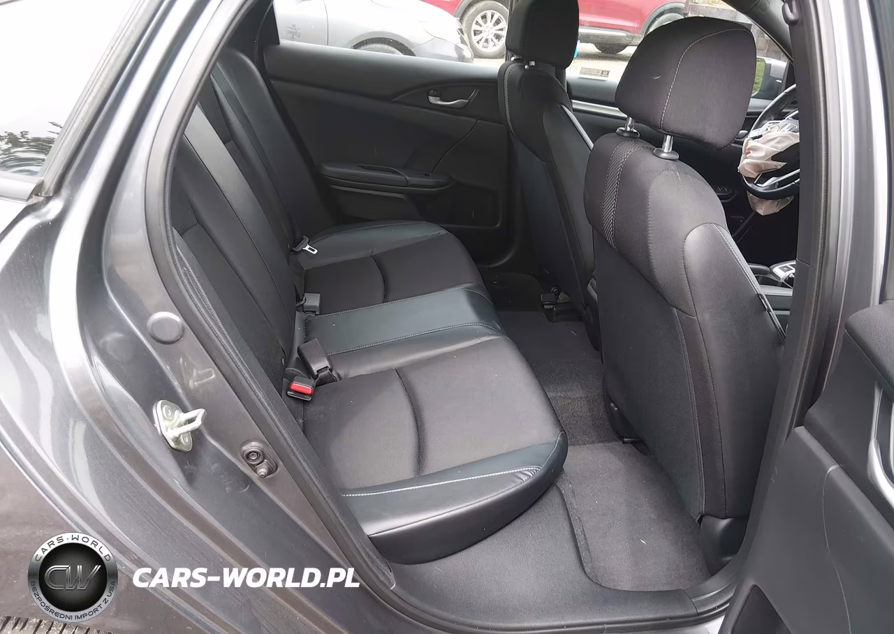 2019 Honda Civic Sport VIN:2HGFC2F86KH526823 - 8