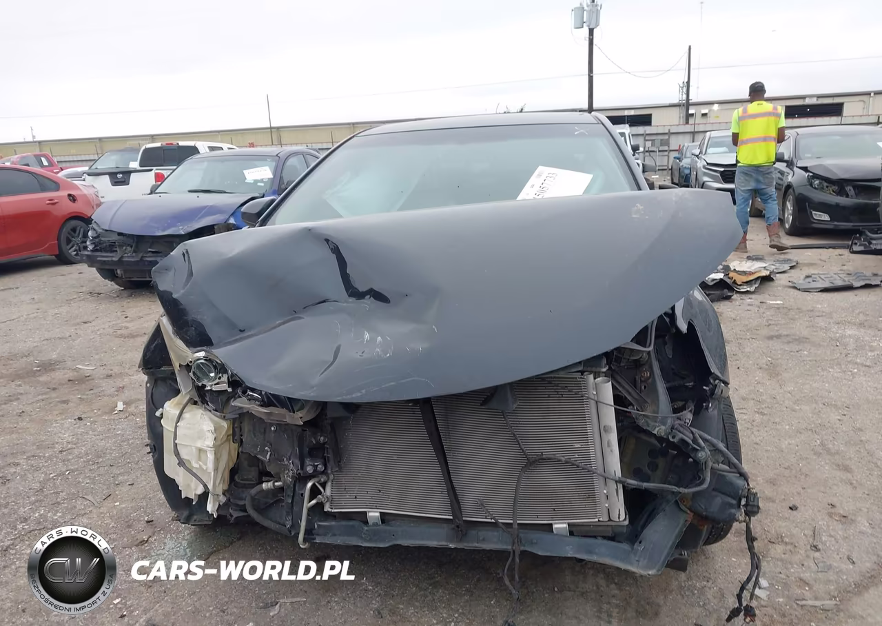 2015 Toyota Camry Le VIN:4T1BF1FK8FU906903 - 13