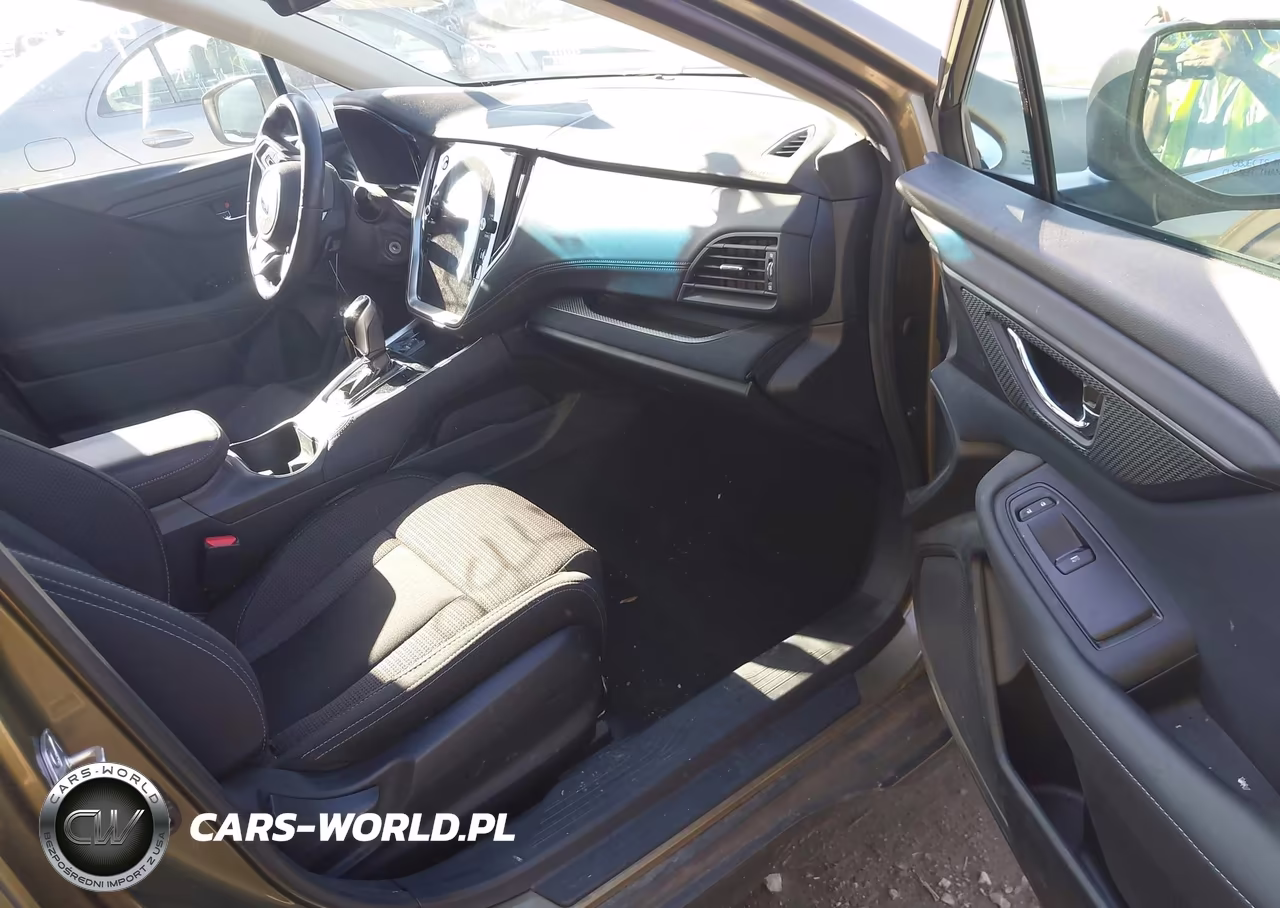 2020 Subaru Outback Premium VIN:4S4BTACCXL3208297 - 5