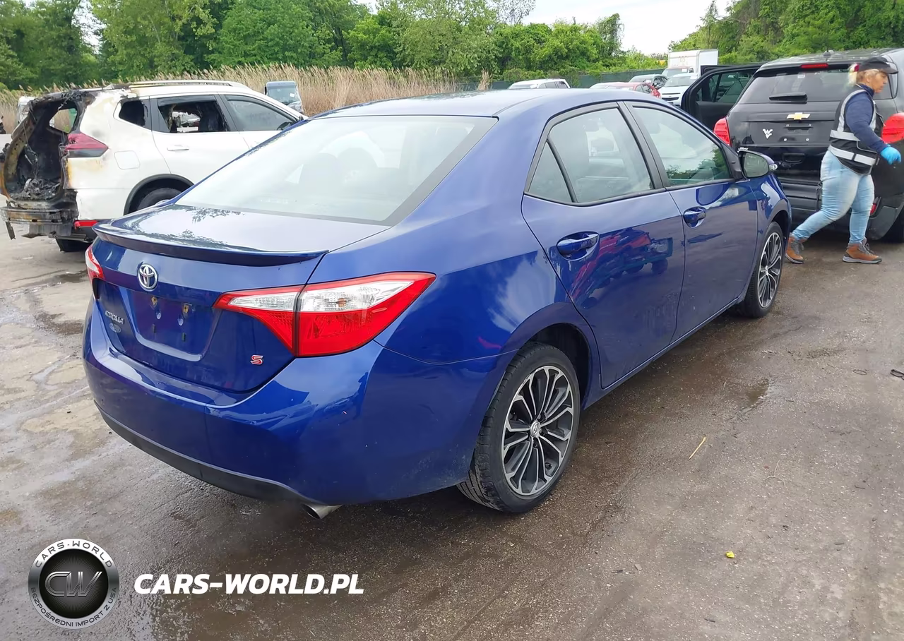 2015 Toyota Corolla S Plus VIN:2T1BURHEXFC448276 - 4