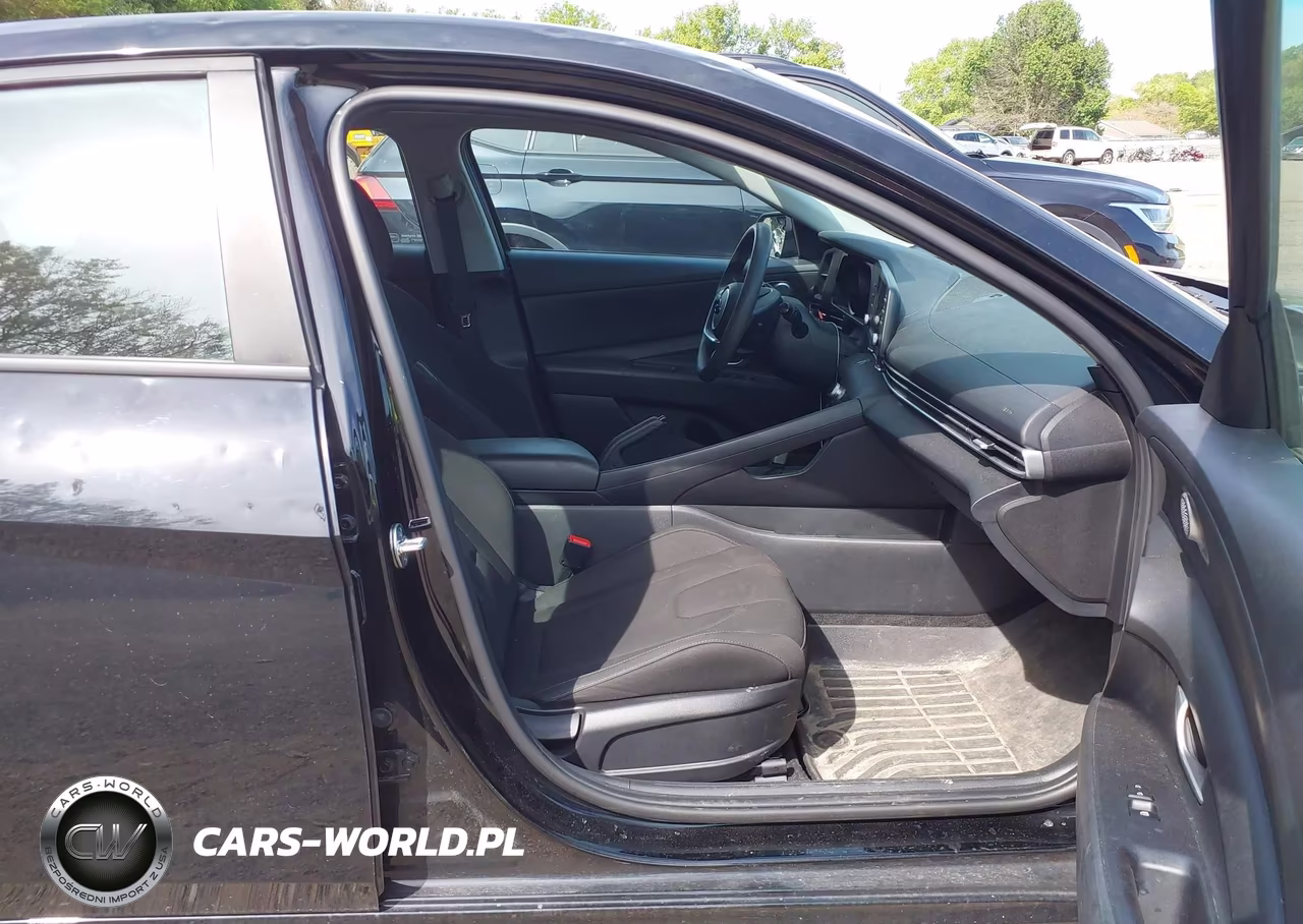 2023 Hyundai Elantra Sel VIN:KMHLM4AG6PU434121 - 5