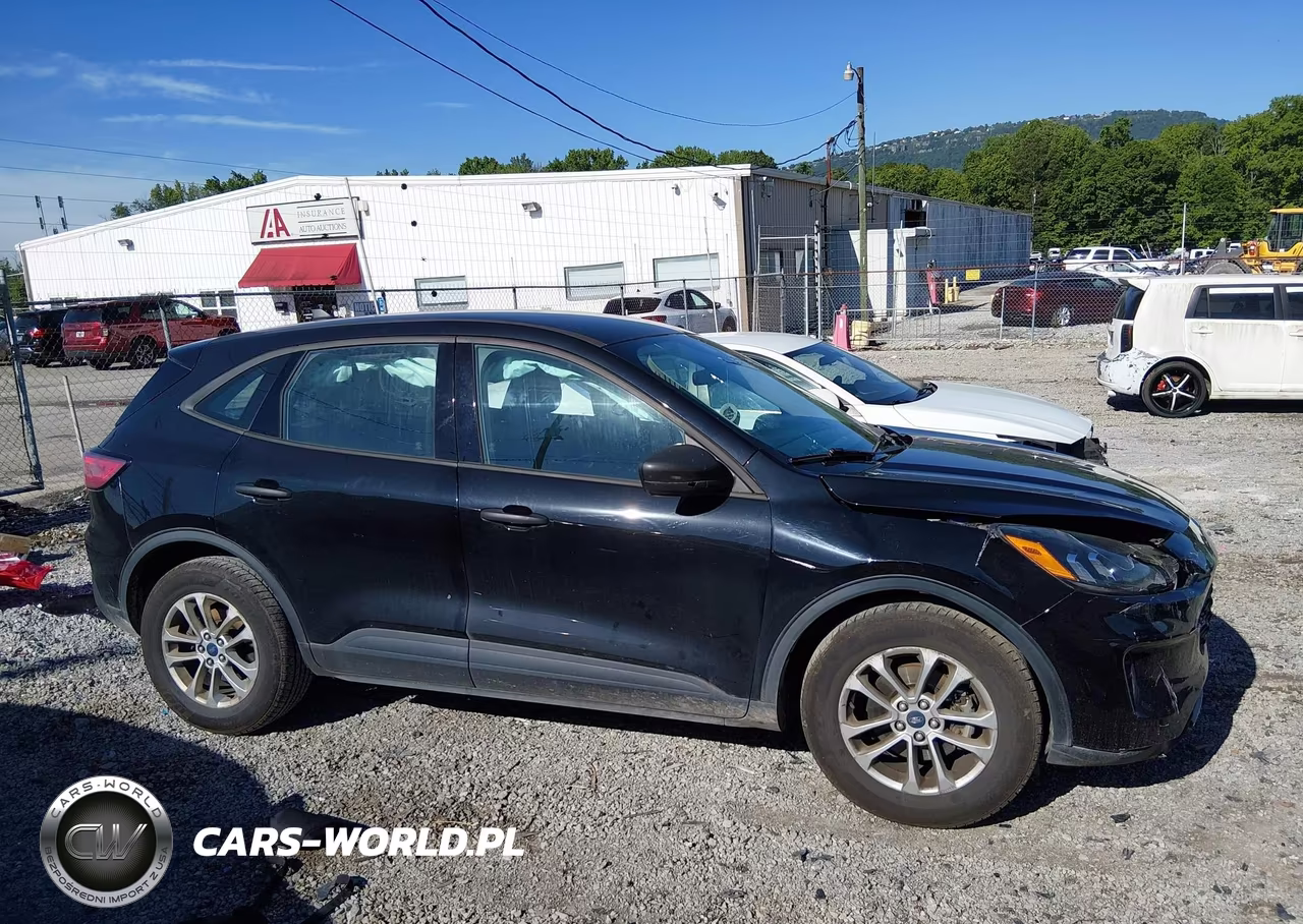 2020 Ford Escape S VIN:1FMCU0F6XLUB77130 - 13
