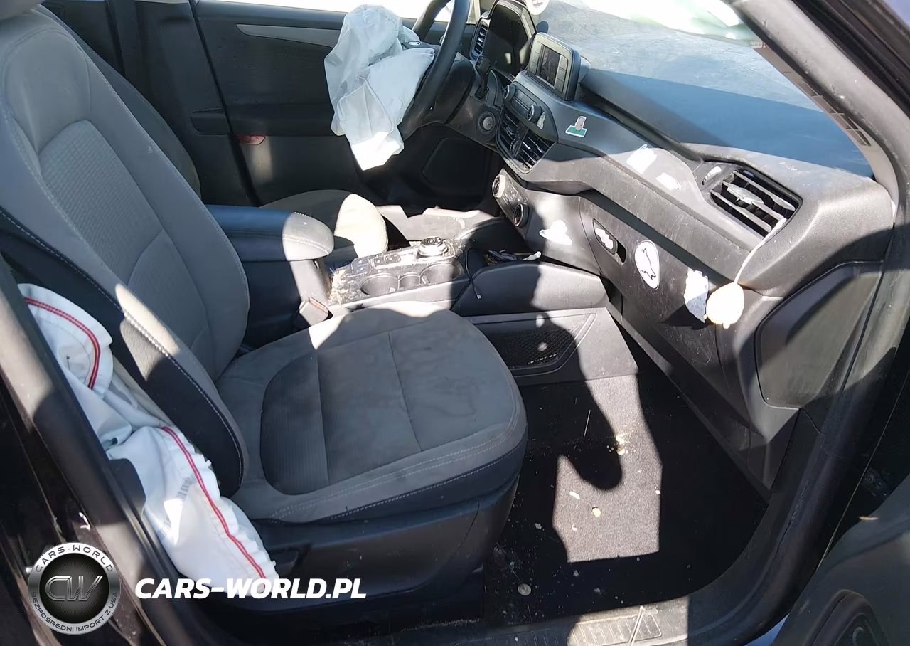 2020 Ford Escape S VIN:1FMCU0F6XLUB77130 - 5