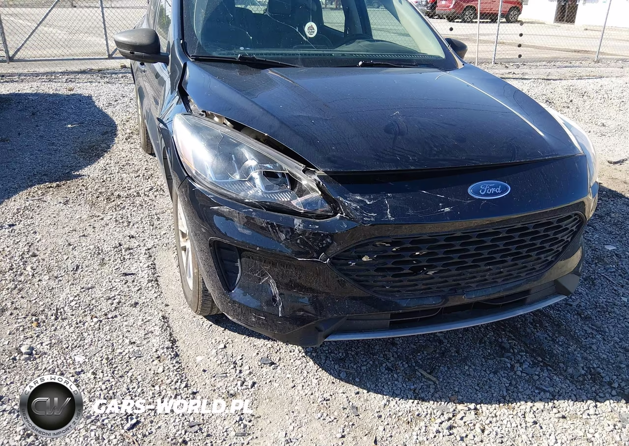 2020 Ford Escape S VIN:1FMCU0F6XLUB77130 - 6