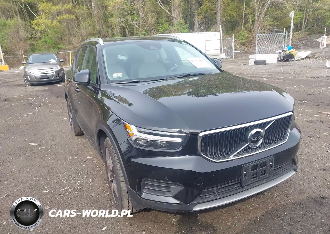 2020 Volvo Xc40 T5 Momentum