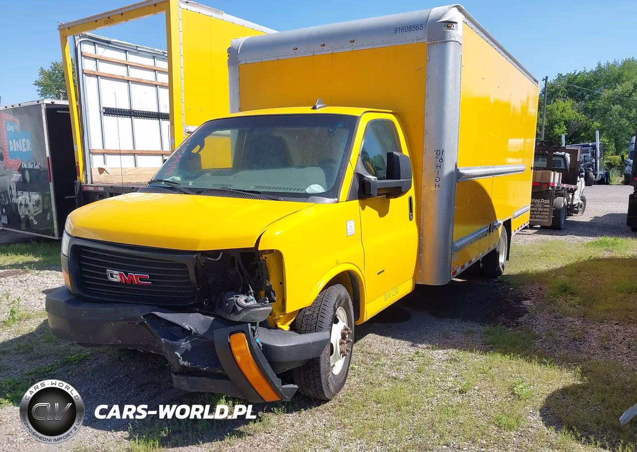 2018 GMC Savana Cutaway Work Van VIN:7GZ37TCG3JN902054 - 2