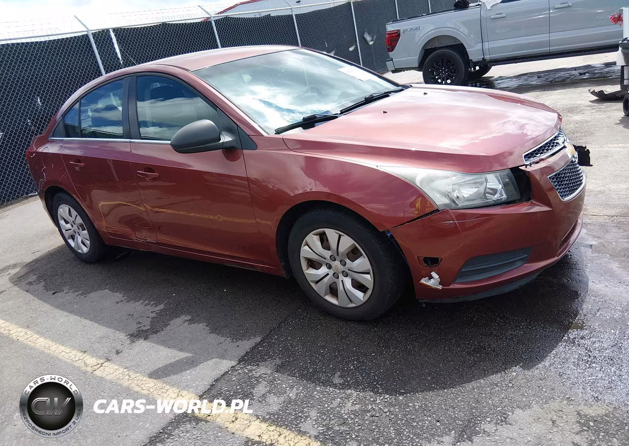 2012 Chevrolet Cruze Ls – zdjęcie 1 z 17