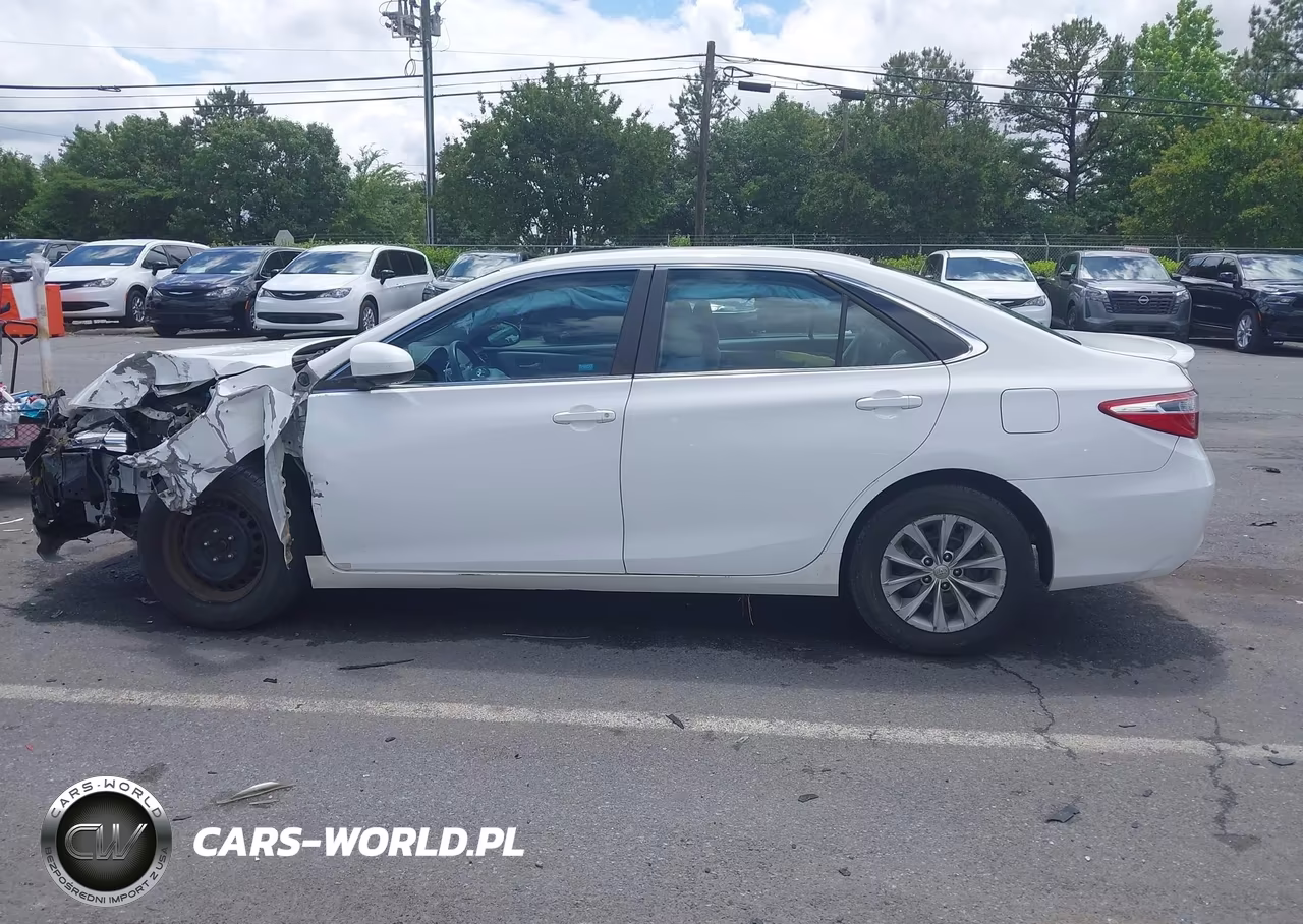 2016 Toyota Camry Le VIN:4T1BF1FK9GU127107 - 14