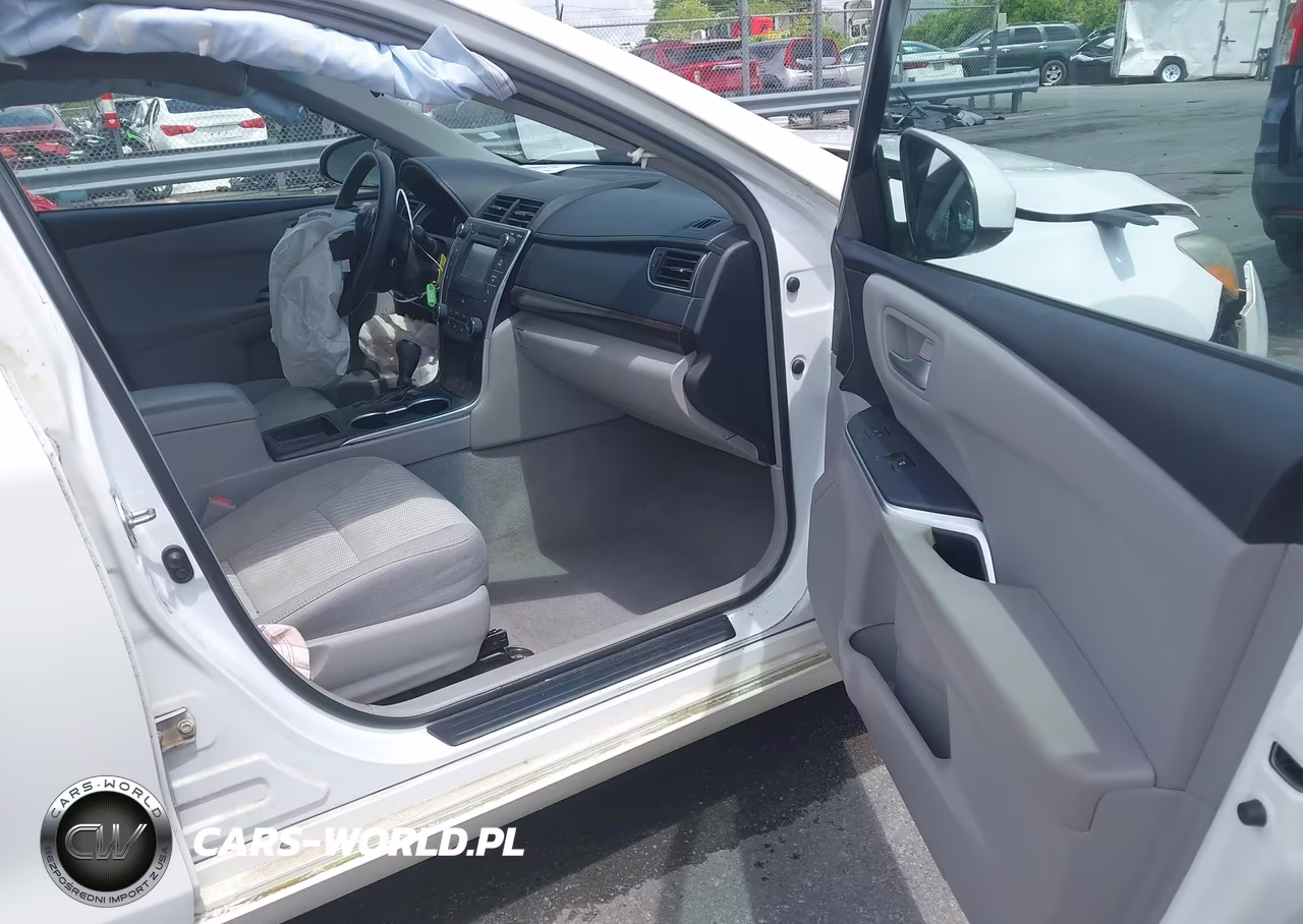 2016 Toyota Camry Le VIN:4T1BF1FK9GU127107 - 5